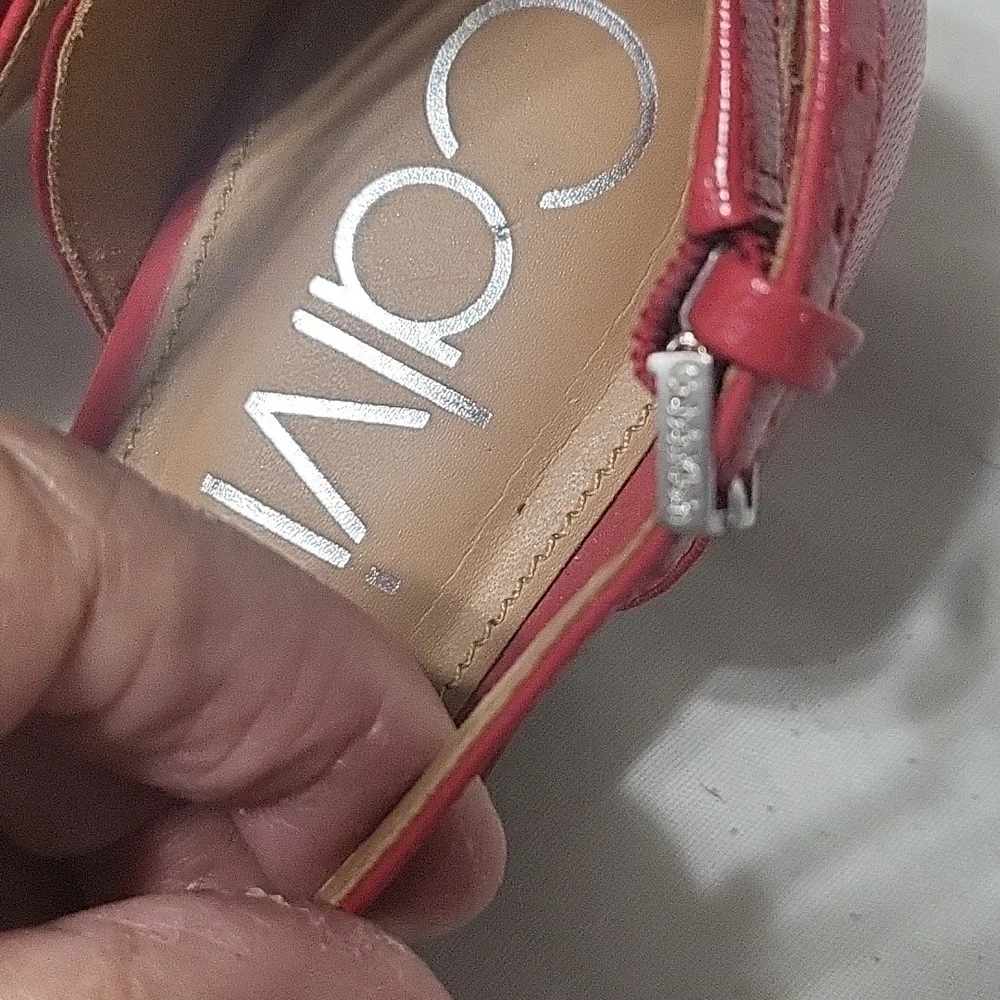 Calvin Klein Women’s Red Pointed Toe Slingback Pumps Size 7.5-8 - Picture 5 of 7